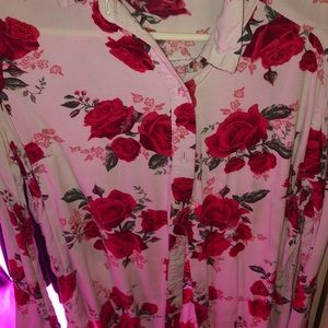 H&M long sleeve button up dress shirt size 2 (H&M)